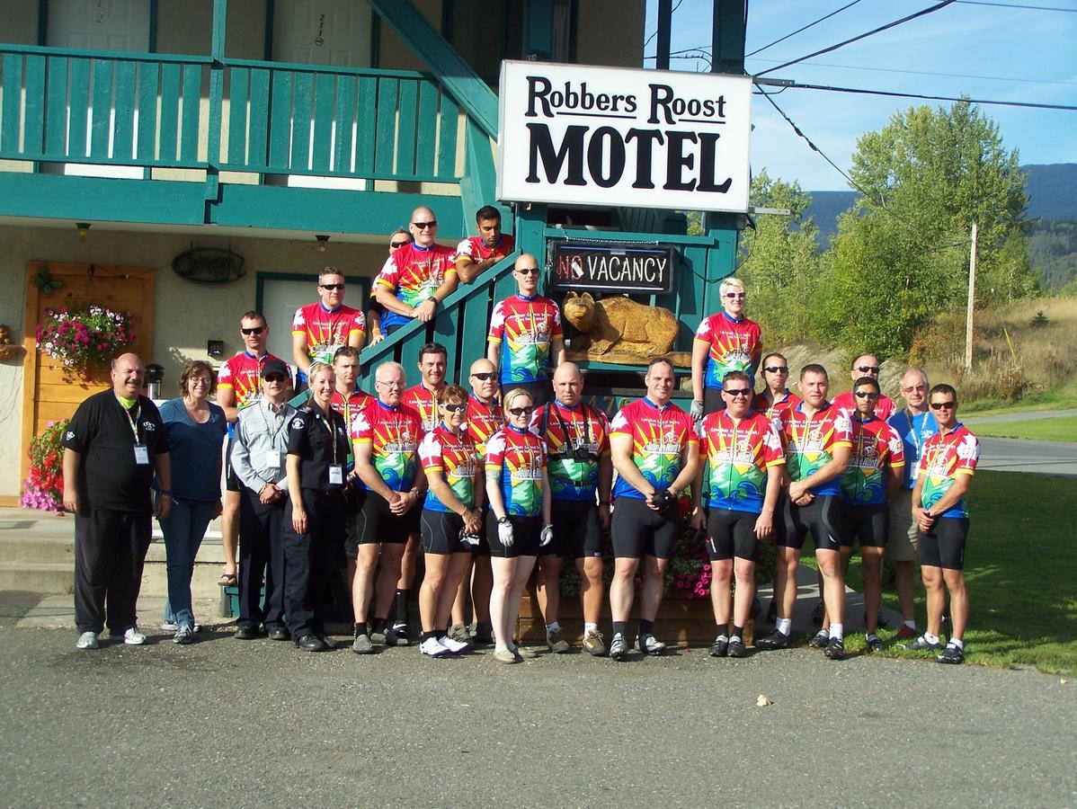 Robber'S Roost Motel New Hazelton Eksteriør billede