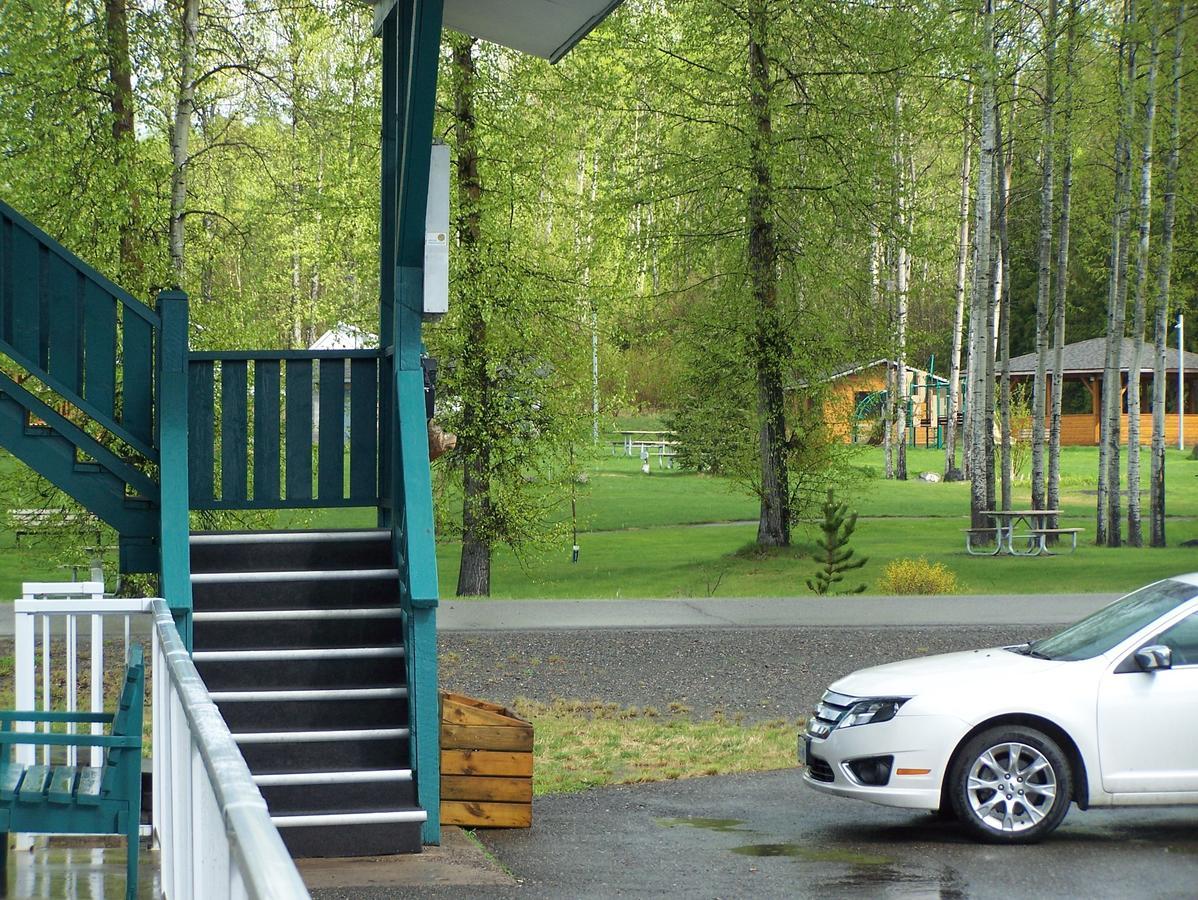 Robber'S Roost Motel New Hazelton Eksteriør billede