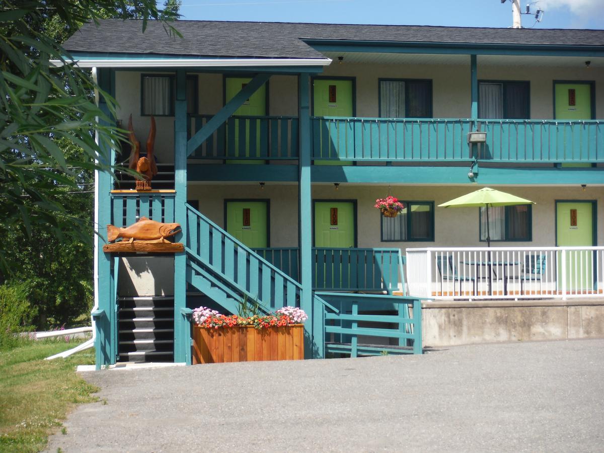 Robber'S Roost Motel New Hazelton Eksteriør billede
