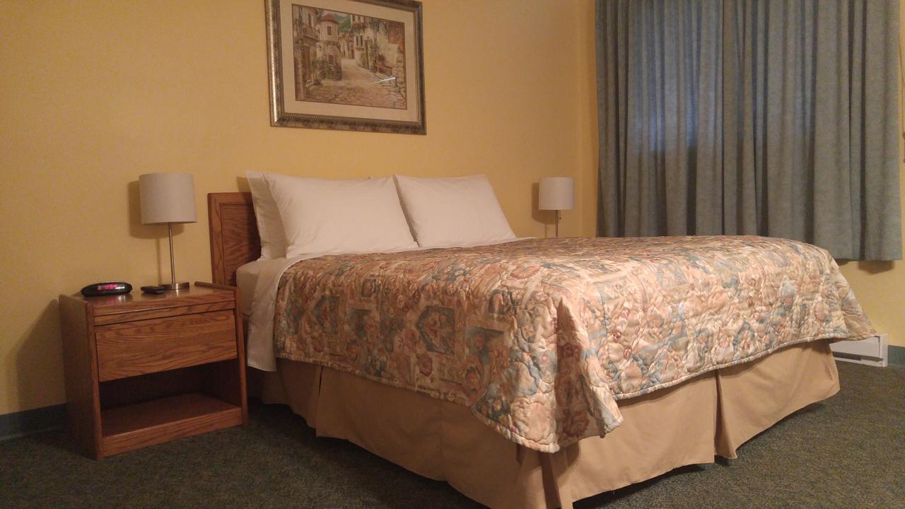 Robber'S Roost Motel New Hazelton Eksteriør billede